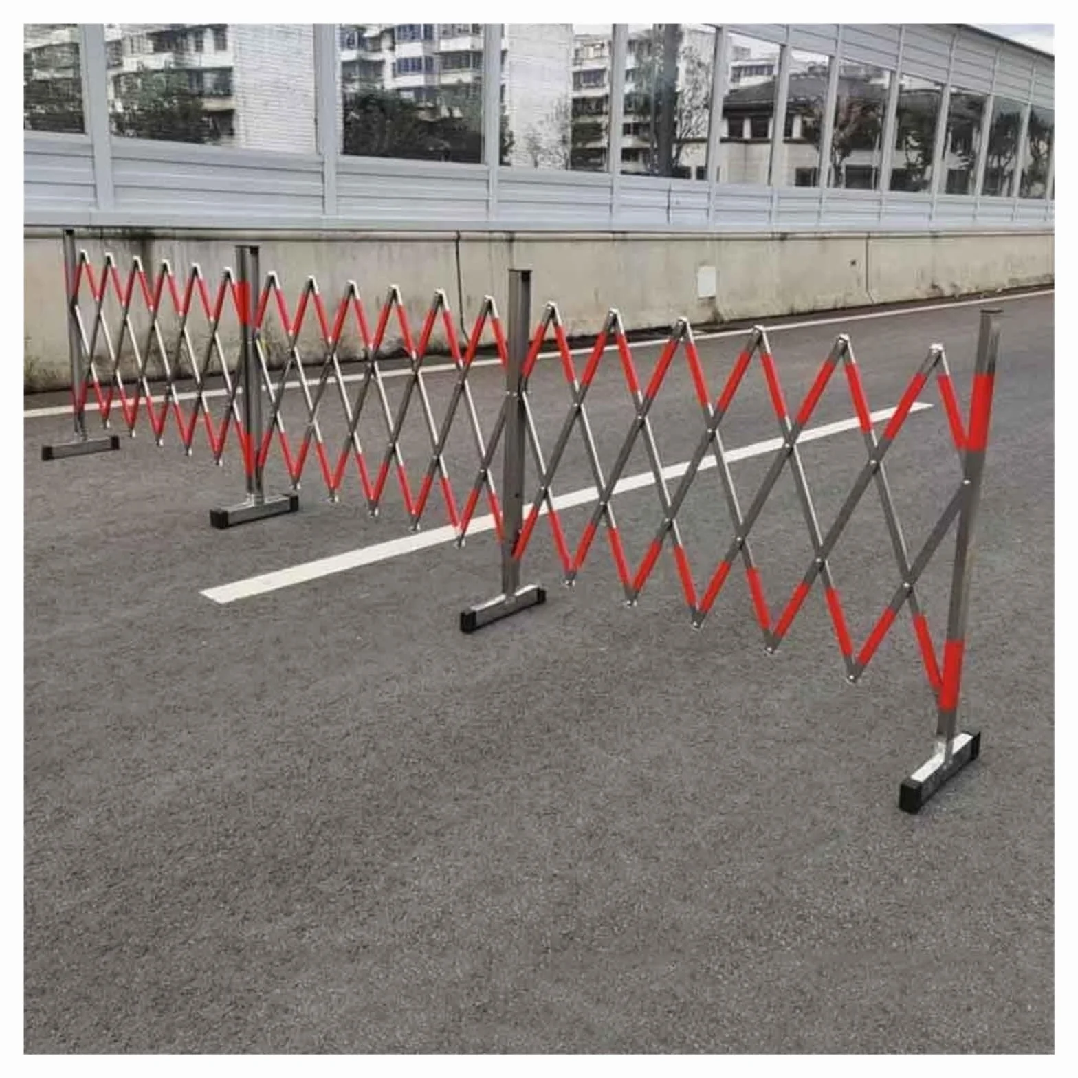 Barrière métallique télescopique rétractable – Barrière de sécurité Portable pour barrages Routiers, Chantiers et Gestion des foules (1,2 m x 2 m) – Durable et Facile à u